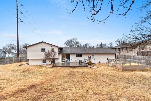 499 TYROLIAN DRIVE, Green Bay, WI 54302