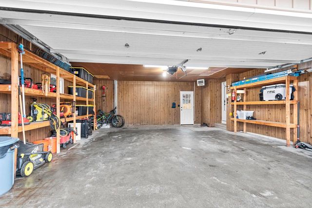 499 TYROLIAN DRIVE, Green Bay, WI 54302