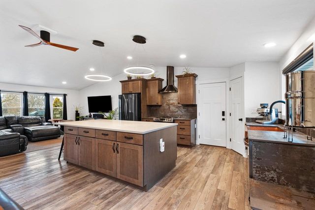 499 TYROLIAN DRIVE, Green Bay, WI 54302