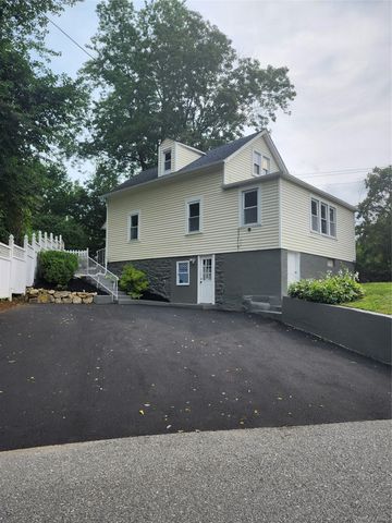 222 N Terry Hill Road, Carmel, NY 10512