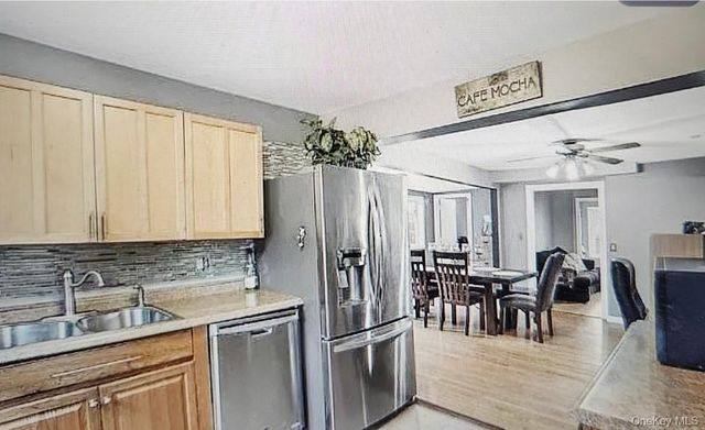 222 N Terry Hill Road, Carmel, NY 10512