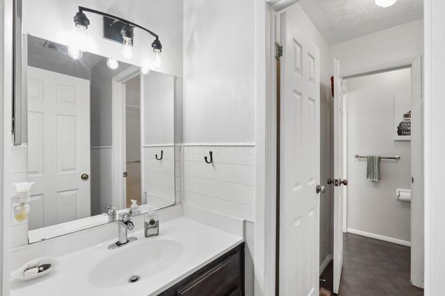 5643 Blendon Valley Drive, Columbus, OH 43230