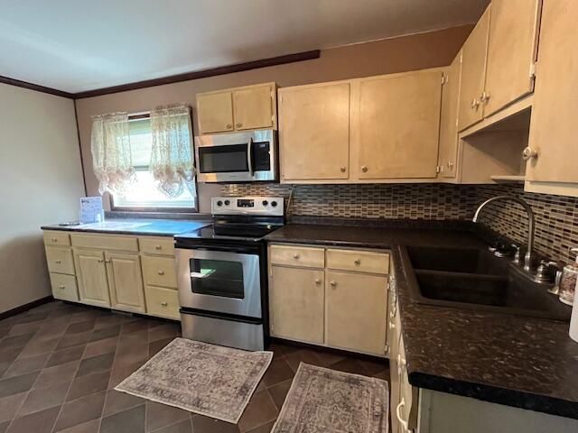 227 Sherwood Drive, Circleville, OH 43113