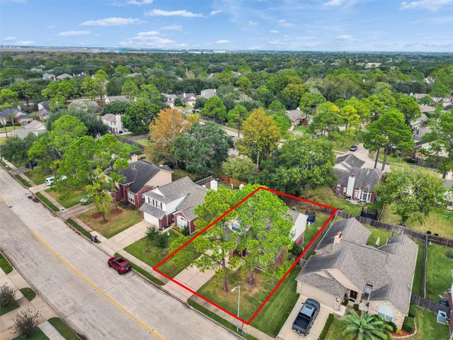 14219 Whitlock Drive, Houston, TX 77062