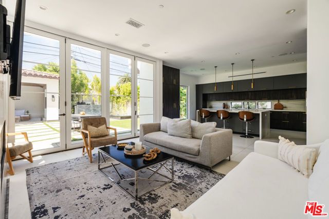 6721 Drexel Avenue, Los Angeles, CA 90048