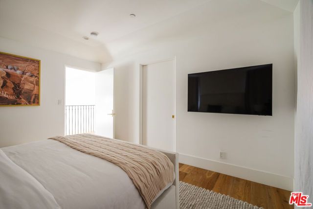 6721 Drexel Avenue, Los Angeles, CA 90048