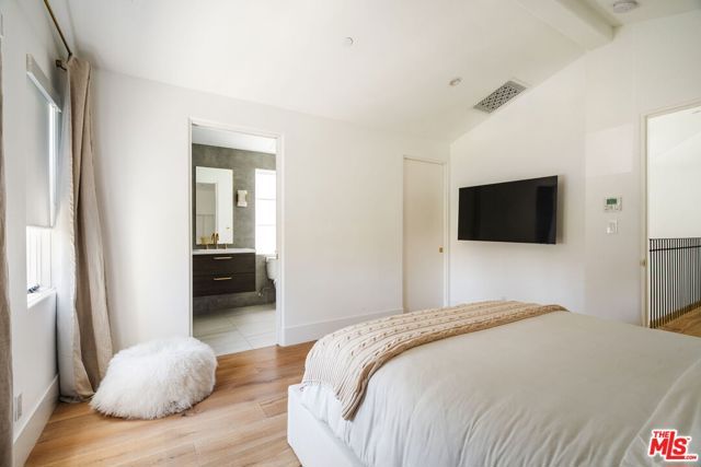 6721 Drexel Avenue, Los Angeles, CA 90048