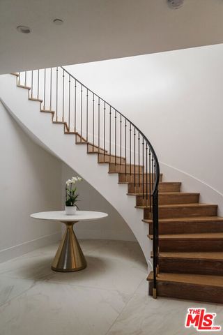 6721 Drexel Avenue, Los Angeles, CA 90048