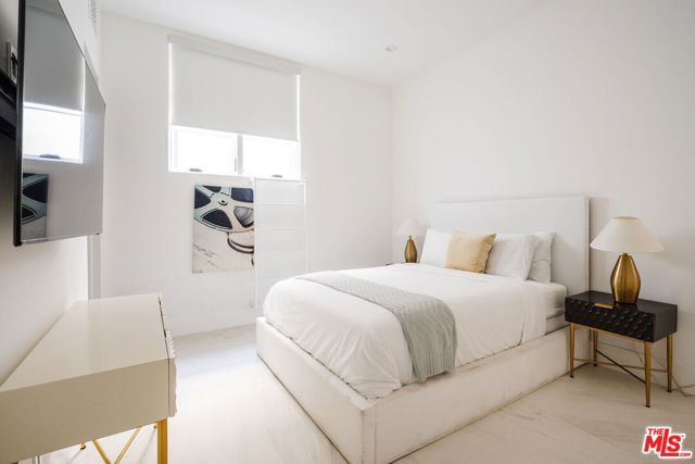 6721 Drexel Avenue, Los Angeles, CA 90048