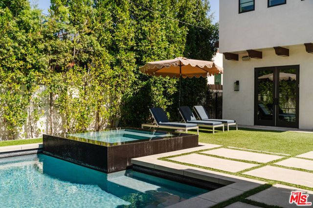 6721 Drexel Avenue, Los Angeles, CA 90048