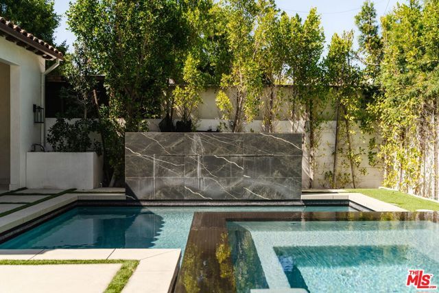 6721 Drexel Avenue, Los Angeles, CA 90048