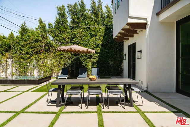 6721 Drexel Avenue, Los Angeles, CA 90048