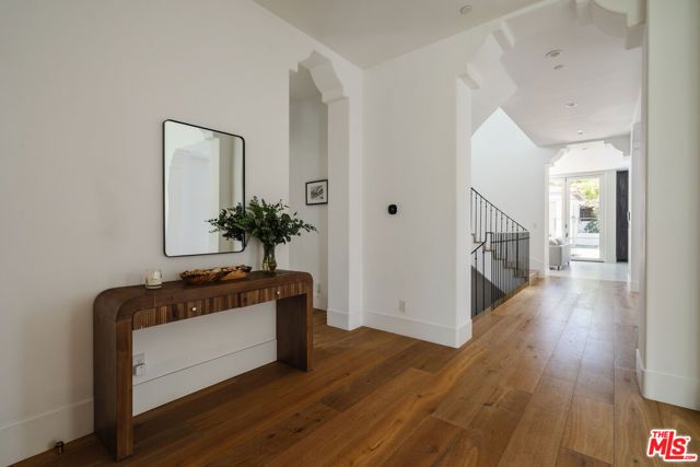 6721 Drexel Avenue, Los Angeles, CA 90048