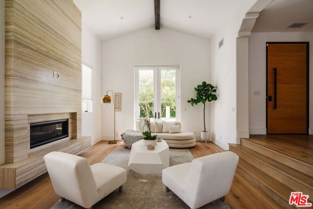 6721 Drexel Avenue, Los Angeles, CA 90048