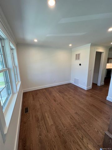 158 Lee Avenue, Hicksville, NY 11801