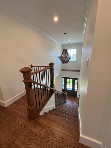 158 Lee Avenue, Hicksville, NY 11801