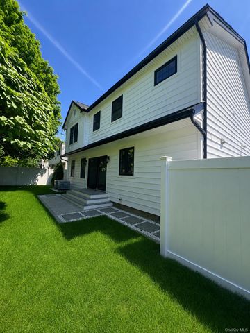 158 Lee Avenue, Hicksville, NY 11801