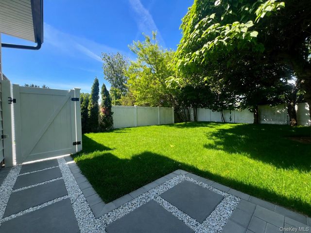 158 Lee Avenue, Hicksville, NY 11801