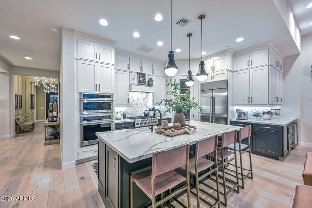 13216 W HORSETAIL Trail, Peoria, AZ 85383
