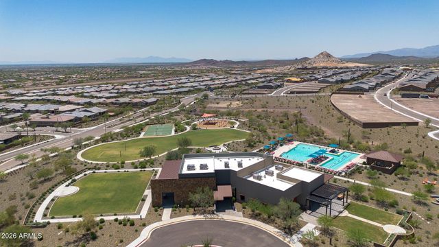 13216 W HORSETAIL Trail, Peoria, AZ 85383