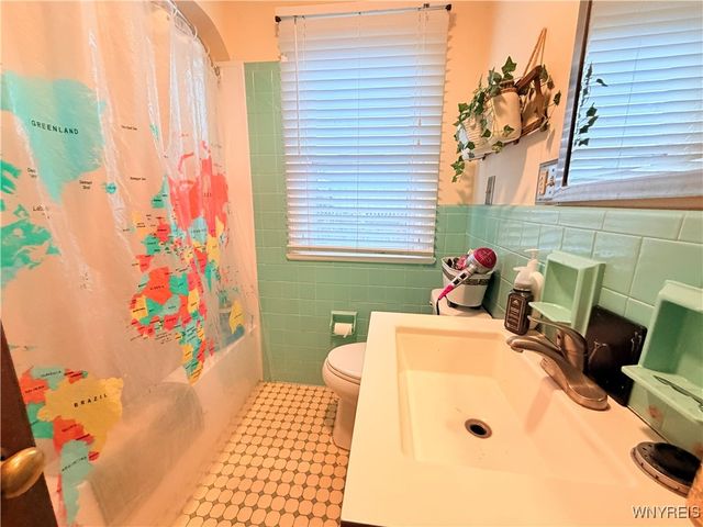 264 East Main Street, Hamburg, NY 14075