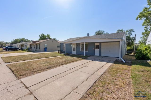 125 E ST FRANCIS, Rapid City, SD 57701
