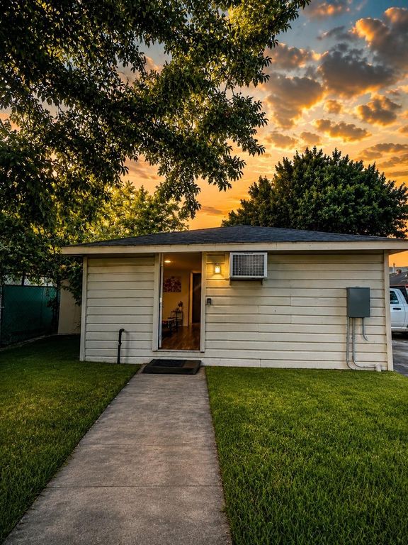 8041 Howard Drive 2, Houston, TX 77017