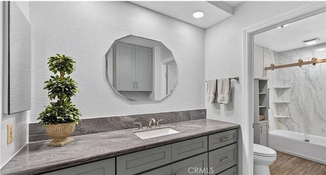 21372 Brookhurst, Huntington Beach, CA 92646