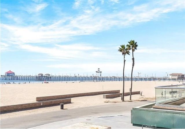 21372 Brookhurst, Huntington Beach, CA 92646