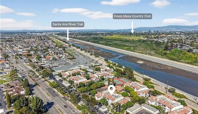21372 Brookhurst, Huntington Beach, CA 92646