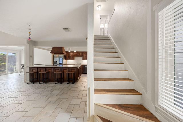 4430 Stanford Court, Houston, TX 77041