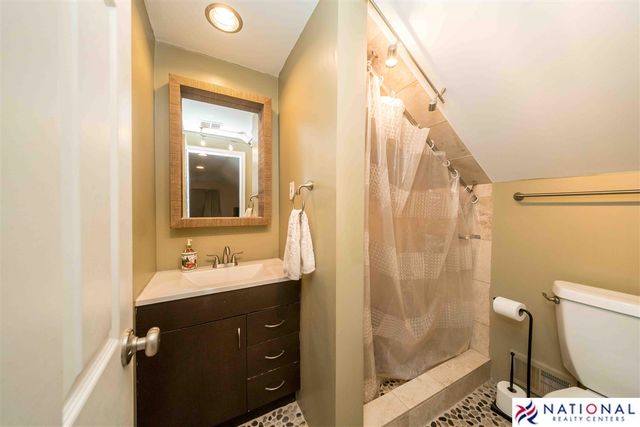 410 W 12 Mile Road, Royal Oak, MI 48073