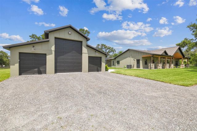 1517 UNCLE BUDS LANE, Lithia, FL 33547