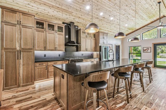1517 UNCLE BUDS LANE, Lithia, FL 33547