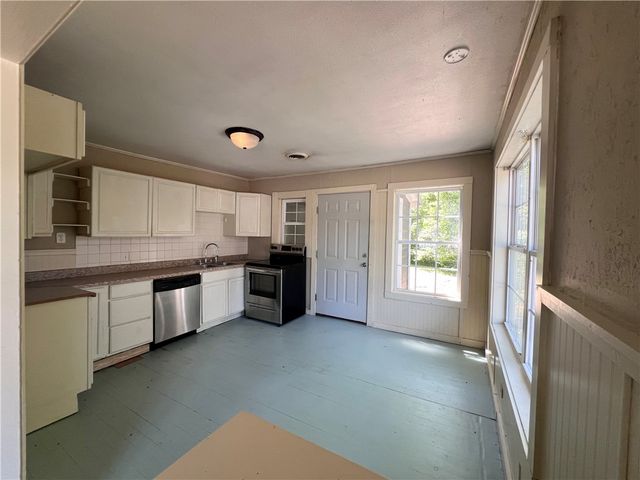 1433 N Garland Avenue, Fayetteville, AR 72703