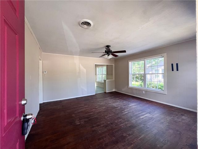 1433 N Garland Avenue, Fayetteville, AR 72703