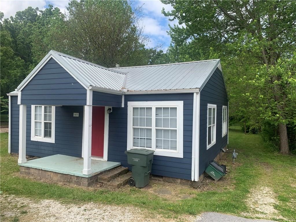 1433 N Garland Avenue, Fayetteville, AR 72703