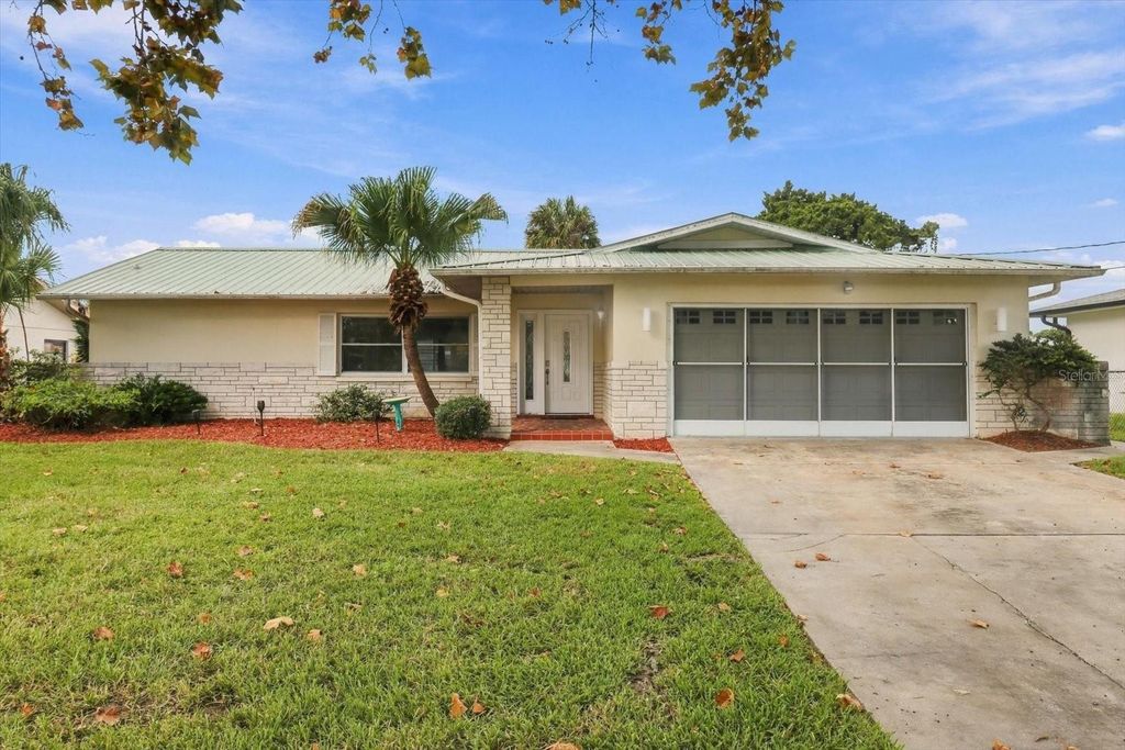 Image 4 of property listing at 3840 N CALUSA POINT, Crystal River, FL 34428