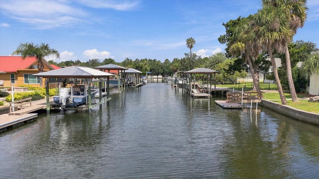 Image 42 of property listing at 3840 N CALUSA POINT, Crystal River, FL 34428