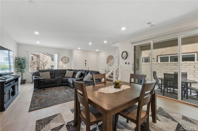 27632 Ensemble Place, Valencia, CA 91381