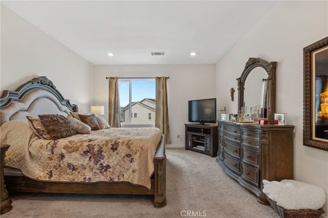 27632 Ensemble Place, Valencia, CA 91381