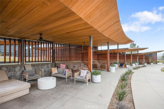 27632 Ensemble Place, Valencia, CA 91381