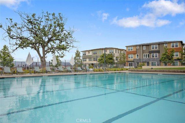 27632 Ensemble Place, Valencia, CA 91381