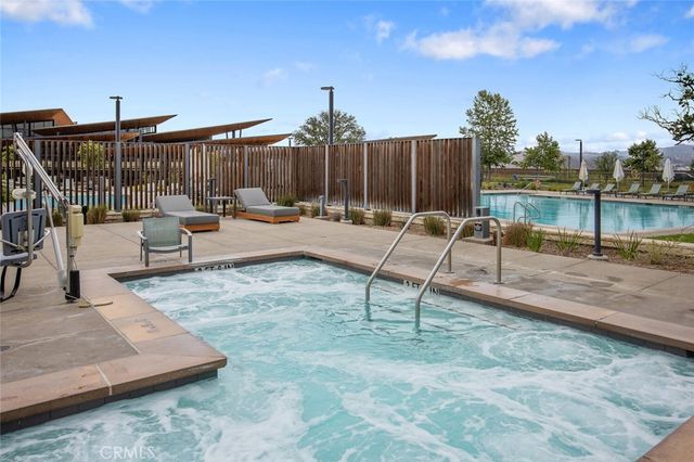 27632 Ensemble Place, Valencia, CA 91381