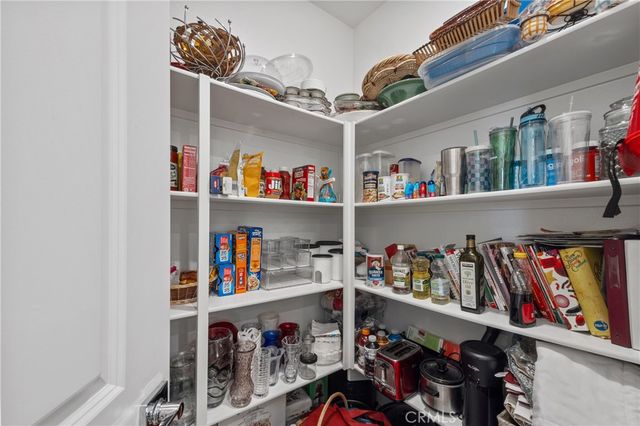 27632 Ensemble Place, Valencia, CA 91381