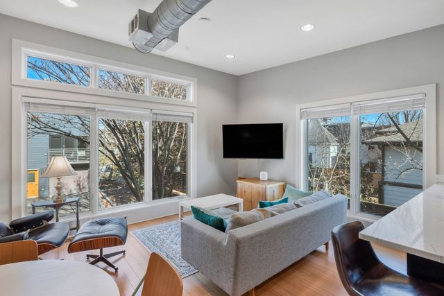 221 S 11th St, Nashville, TN 37206