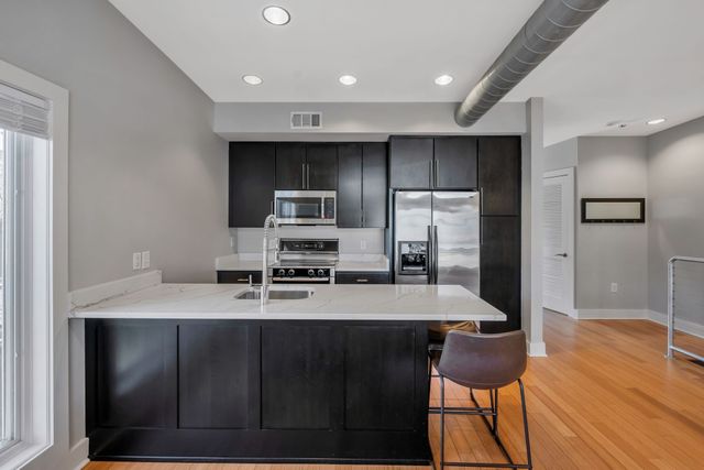 221 S 11th St, Nashville, TN 37206