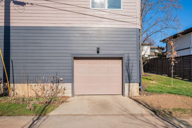 221 S 11th St, Nashville, TN 37206