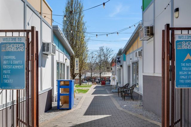 221 S 11th St, Nashville, TN 37206