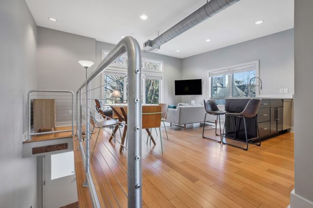 221 S 11th St, Nashville, TN 37206